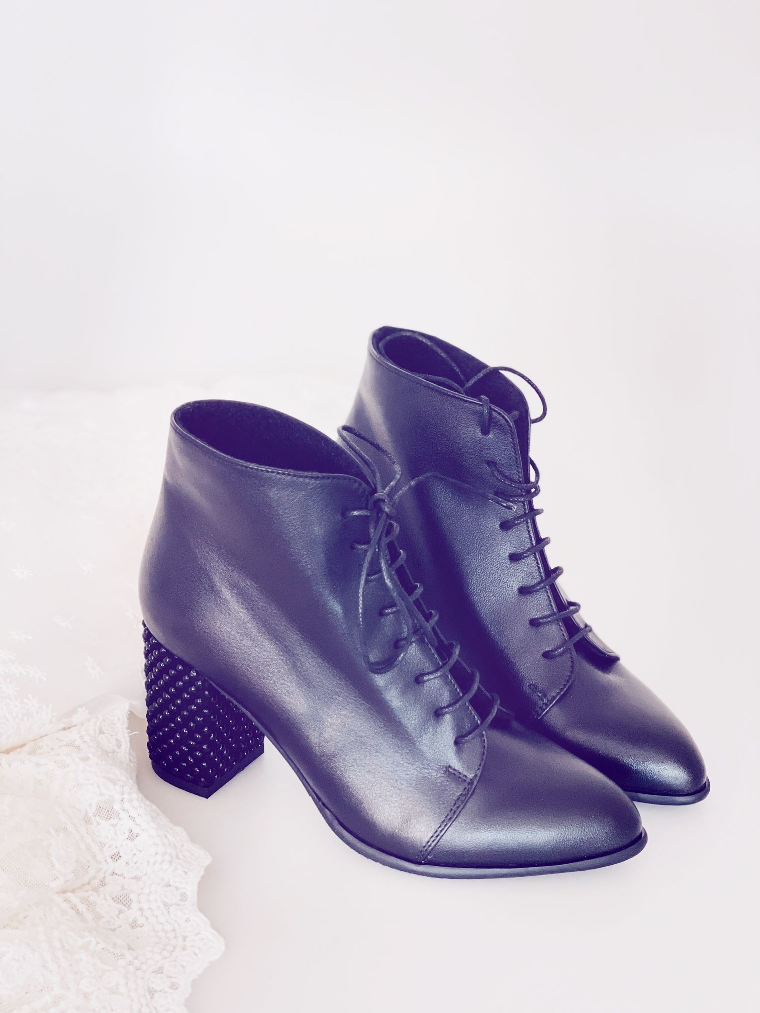 Botine Cassiopedia