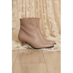 Botine Stories